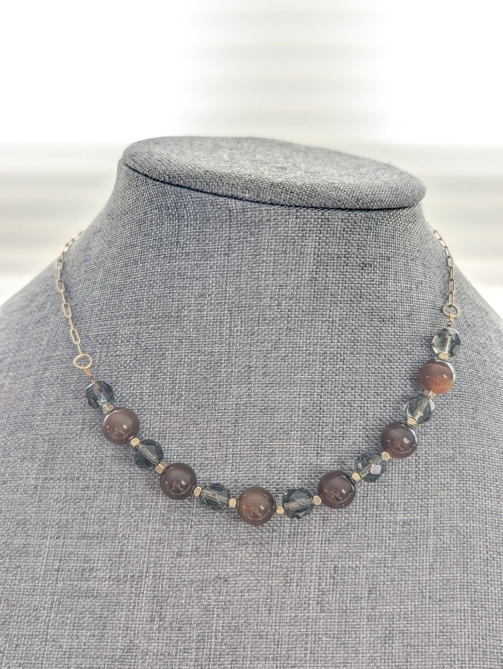 Vintage Gold Tone Chain Cats Eye Glass Beaded Faceted Glam Necklace
